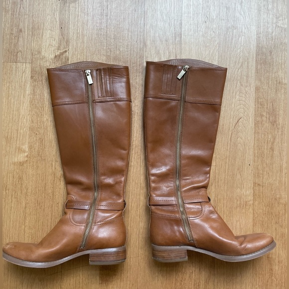 Michael Kors Women’s 6M Tan Boots - Picture 2 of 3